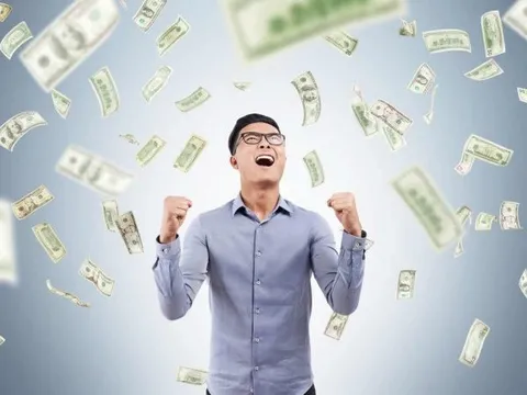 Top doanh nghiệp lãi lớn nhất nửa đầu năm 2023: Vinhomes vượt Vietcombank lên vị trí số 1, VPBank giảm 12 bậc