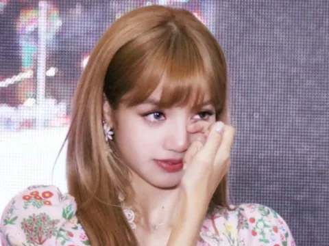 Hé lộ lý do Lisa định rời YG: Nổi tiếng nhất BLACKPINK nhưng xếp hạng thù lao lại thấp bất ngờ?