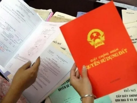 Để trẻ em đứng tên sổ đỏ, có được không?