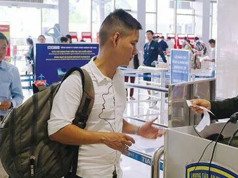 Chính thức sử dụng VNeID khi làm thủ tục đi máy bay từ hôm nay (2/8)