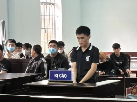 Bình Thuận: Nhóm thiếu niên chém nhau ở công viên, một người đi tù