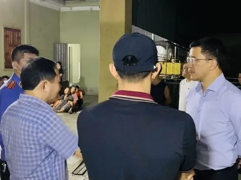 Trắng đêm truy bắt nghi phạm giết hàng xóm rồi bỏ trốn