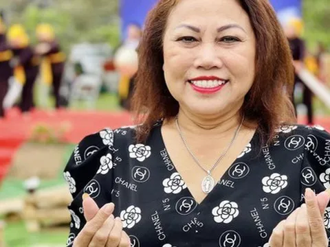 Ca sĩ Siu Black đám cưới
