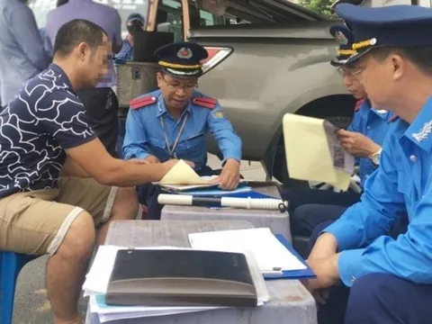 Đề xuất bỏ thẩm quyền dừng xe đang lưu thông của thanh tra giao thông