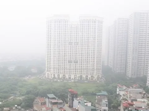 Vì sao sương mù dày đặc bao trùm Hà Nội trong sáng nay?