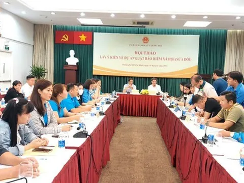 Hạn chế rút BHXH một lần: Nên thay đổi cách tính lương hưu