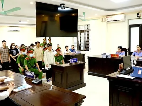 Nhận hối lộ trong vụ Việt Á, cựu giám đốc CDC Hà Giang lĩnh án 11 năm tù