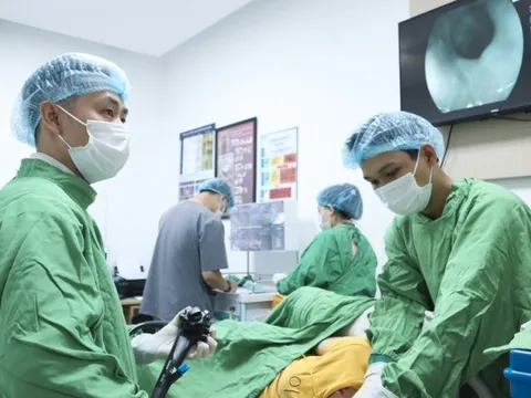 Nhiều bệnh nhân được điều trị ung thư sớm đường tiêu hóa bằng nội soi