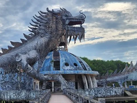 Cảnh hoang phế, xuống cấp của 'công viên rùng rợn' sau 6 năm bị thu hồi