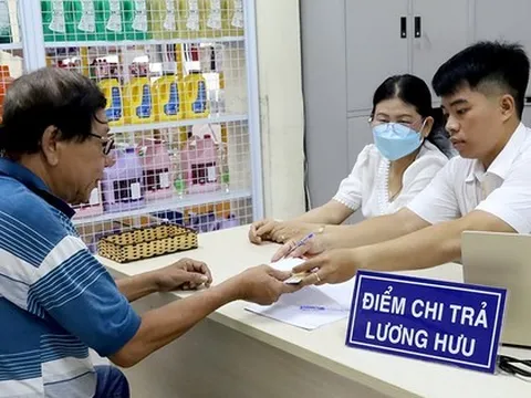 Chi trả hơn 2.000 tỷ đồng tiền lương hưu tháng 7