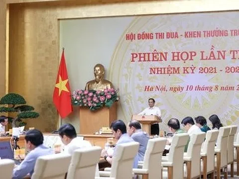 Bám sát các đột phá, việc khó, phức tạp trong thi đua, khen thưởng