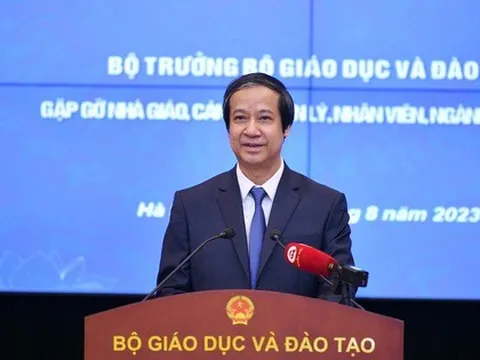 Đối thoại với bộ trưởng: Giáo viên mầm non ngày làm 11 tiếng, lương dưới 5 triệu/tháng