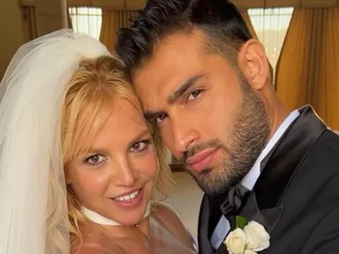 Britney Spears và chồng đường ai nấy đi
