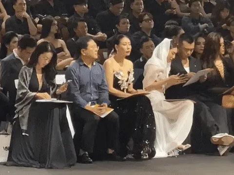 Tranh cãi hình ảnh Thùy Tiên và giám khảo Miss Grand Vietnam chăm chú bấm điện thoại trong lúc chấm thi