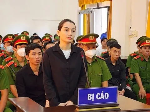 Tuyên án vụ mua bán, tàng trữ, vận chuyển, chế tạo vũ khí quân dụng