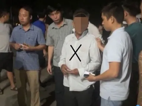 Điều tra vụ bé gái 8 tuổi bị bắt cóc trong đêm