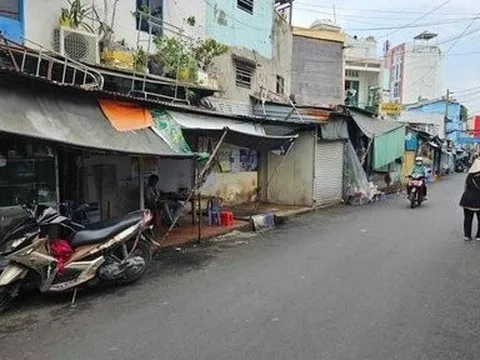 Tạm giữ kẻ sát hại bạn nhậu vì bị đập ly bia vào mặt