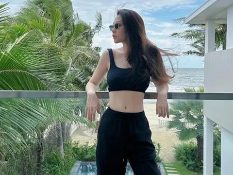 "Mẹ bỉm" Đàm Thu Trang tự tin khoe eo thon sau hơn 2 tháng sinh con trai