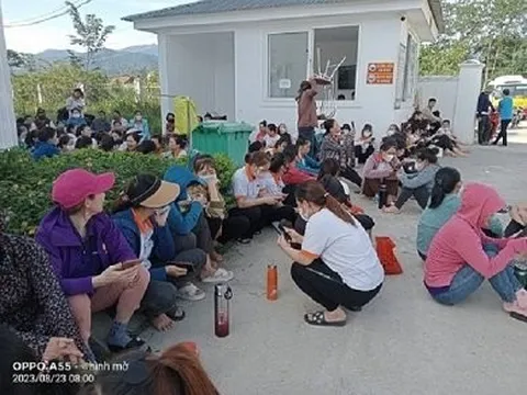 Hà Tĩnh: Hàng trăm công nhân đình công vì chậm lương