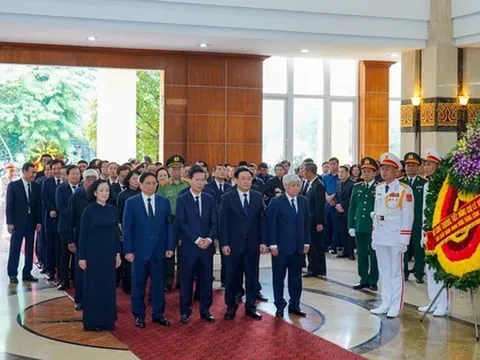 Lãnh đạo Đảng, Nhà nước viếng Phó Thủ tướng Lê Văn Thành