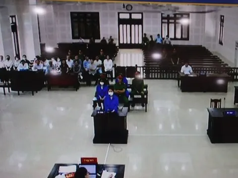 Cựu giám đốc CDC Đà Nẵng móc nối nhân viên Công ty Việt Á tham ô vật tư chống dịch