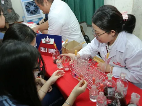 ĐH Quốc tế Hồng Bàng khởi động hành trình HIUCARE mùa 3