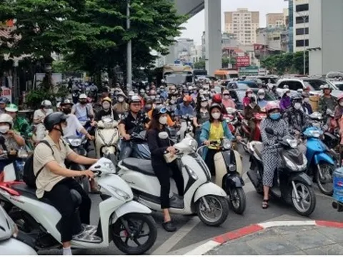 Ngã tư Vọng gia tăng ùn tắc sau thông xe vành đai 2 trên cao