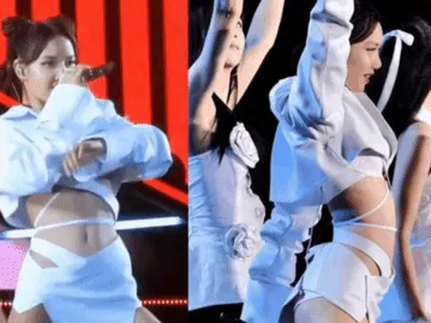 Biểu cảm của Jennie (BlackPink), Jisoo khi Lisa diện váy siêu ngắn