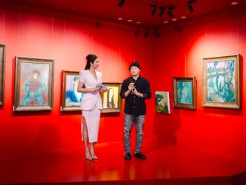 Hoa hậu Ngọc Hân thử sức vai trò mới, bà ngoại và mẹ ruột đến cổ vũ