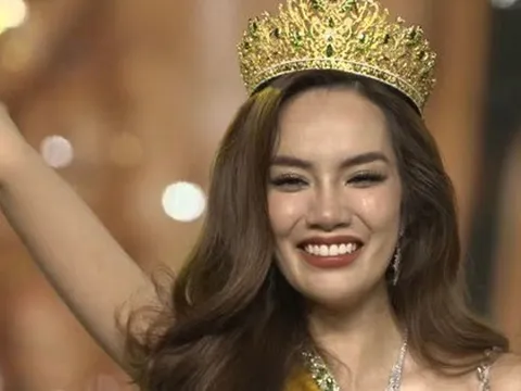 Khoảnh khắc Lê Hoàng Phương trở thành Hoa hậu Hòa bình Việt Nam 2023