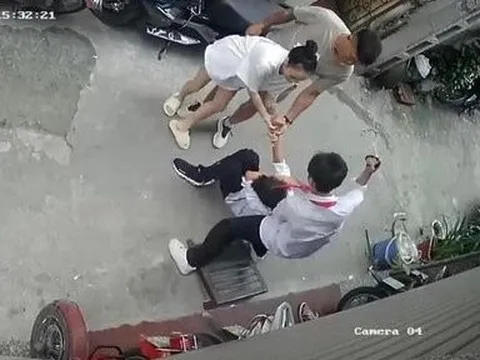 Xác minh nữ giáo viên cùng nhóm người hành hung nam sinh cấp 2