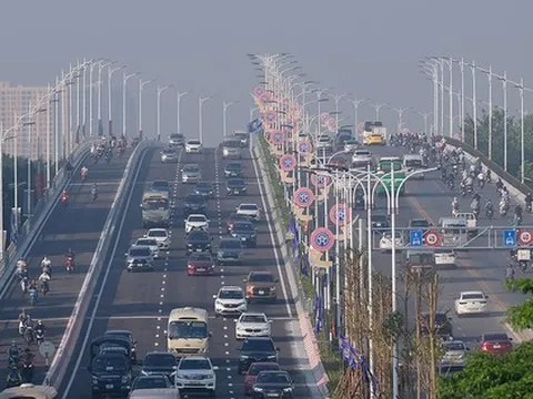 'Điểm nóng' Vĩnh Tuy hết cảnh căng như dây đàn trong giờ cao điểm