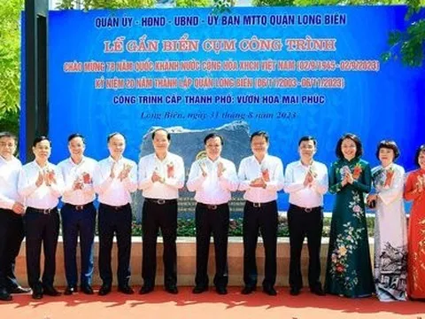 Bí thư Hà Nội dự lễ gắn biển 6 công trình văn hóa - xã hội