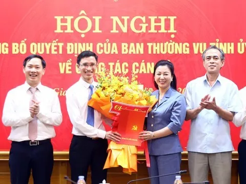 Ban Thường vụ Tỉnh ủy Bắc Giang công bố quyết định cán bộ