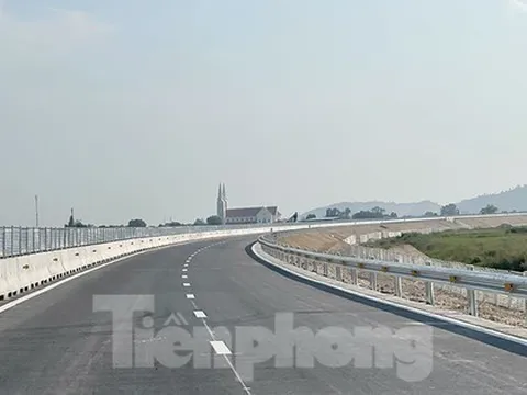 Cận cảnh cao tốc Quốc lộ 45 - Diễn Châu thông xe sáng 1/9
