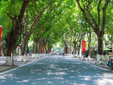 Phố phường Hà Nội thanh bình trong ngày Quốc khánh 2/9