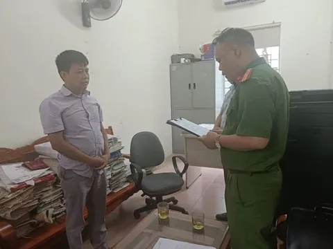Bắt giữ cán bộ văn phòng đăng ký đất đai ở Cao Bằng