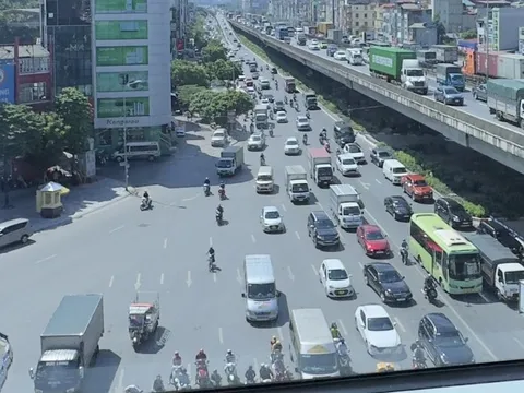 Dự thảo luật mới: Quy tắc mới tài xế ô tô, xe máy phải làm khi rẽ trái, rẽ phải