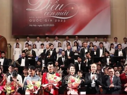 Tổ quốc thiêng liêng, tự hào trong hoà nhạc 'Điều còn mãi' 2023