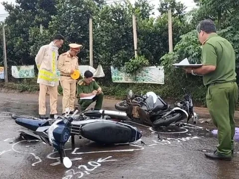 Va chạm giữa 2 xe máy, một người tử vong, hai người bị thương