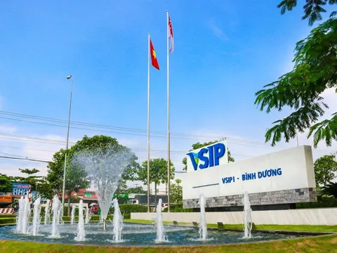 Nhu cầu xuất khẩu giảm làm nặng gánh sản xuất, điều gì khiến VSIP, Gilimex Vĩnh Long, SLP vẫn mạnh tay chi 7.000 tỷ đầu tư mới hạ tầng KCN phía Nam?