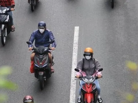 Đường phố TP.HCM 'dễ thở' trong ngày đầu làm việc sau kỳ nghỉ lễ 2/9