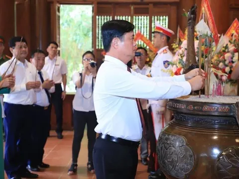 Trang trọng lễ giỗ Chủ tịch Hồ Chí Minh lần thứ 54 tại Nghệ An