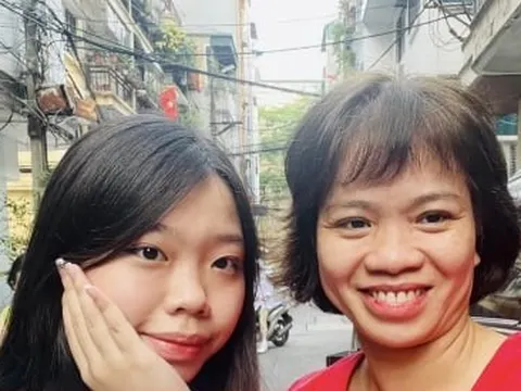 Sao Việt nô nức đưa con đi khai giảng, vợ cố nhạc sĩ Trần Lập chia sẻ xúc động