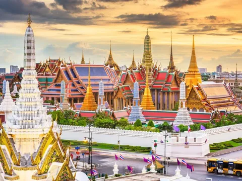 Lên kế hoạch IPO tỷ đô, công ty con của các ông lớn Thái Lan Big C, SCG, CP đồng loạt hoãn
