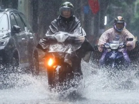 Sau nắng nóng, miền Bắc đón đợt mưa dông diện rộng