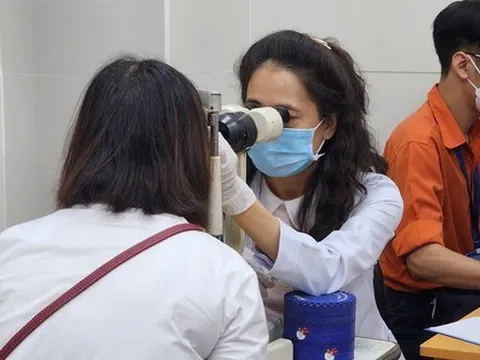 Đau mắt đỏ tăng cao, ngành y tế TP HCM đã tìm ra tác nhân gây bệnh