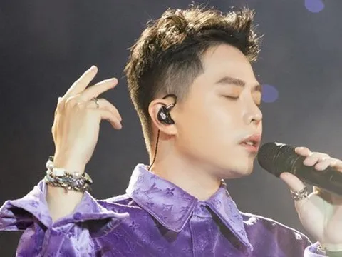 Trịnh Thăng Bình xin lỗi vì hát live gây tranh cãi