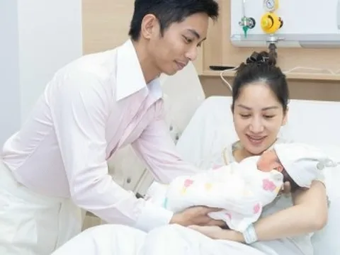 Khánh Thi trải lòng về hành trình 'vượt cạn' lần thứ 3 ở tuổi 41