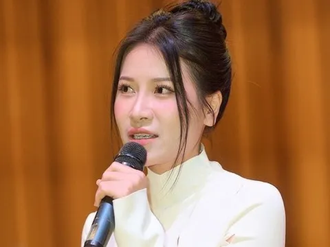 Á quân Sao Mai Quỳnh Anh ra album "Thanh Tùng"